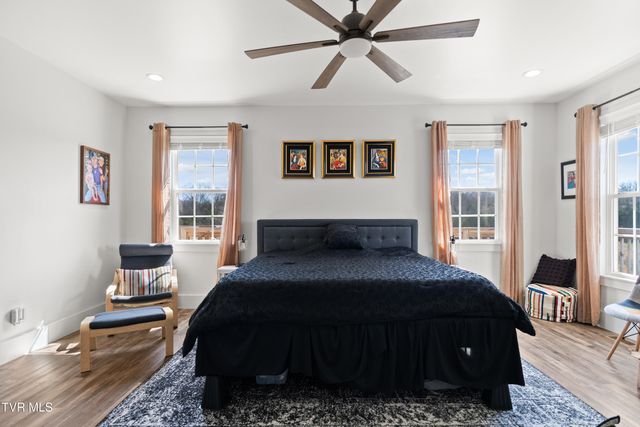 811 Grassy Creek Road, Greeneville, TN 37743