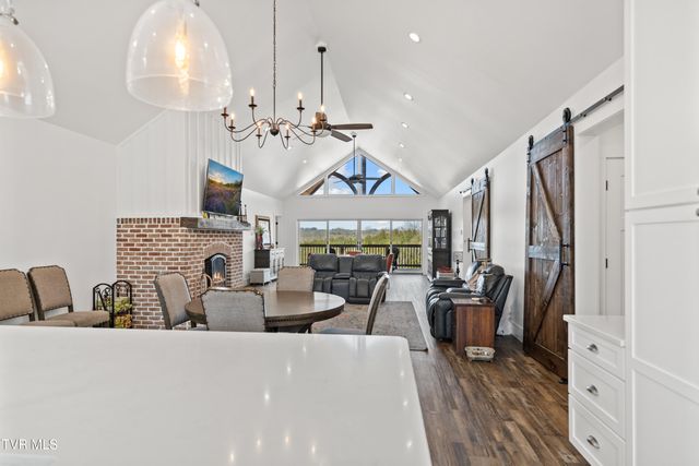 811 Grassy Creek Road, Greeneville, TN 37743