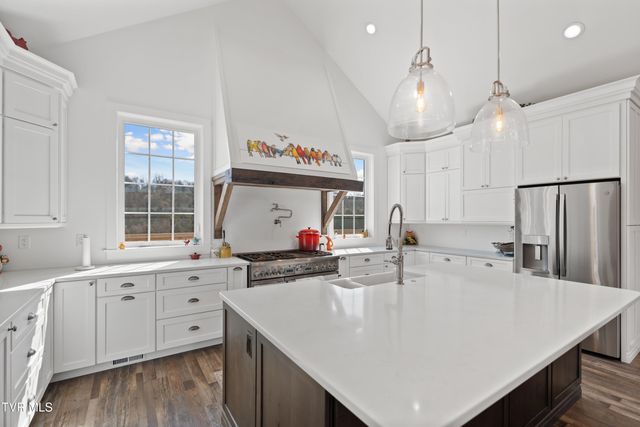 811 Grassy Creek Road, Greeneville, TN 37743