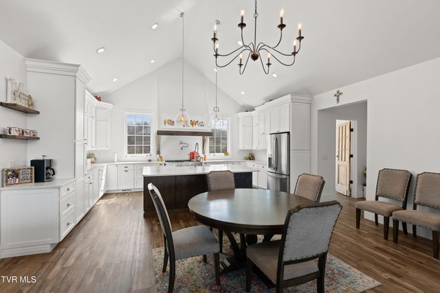 811 Grassy Creek Road, Greeneville, TN 37743