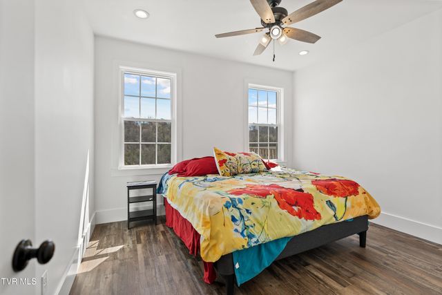 811 Grassy Creek Road, Greeneville, TN 37743