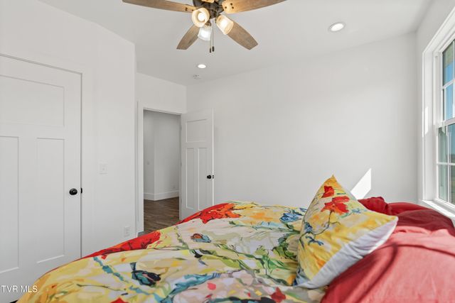 811 Grassy Creek Road, Greeneville, TN 37743