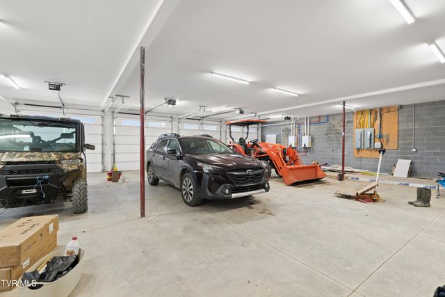 811 Grassy Creek Road, Greeneville, TN 37743