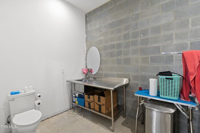 811 Grassy Creek Road, Greeneville, TN 37743