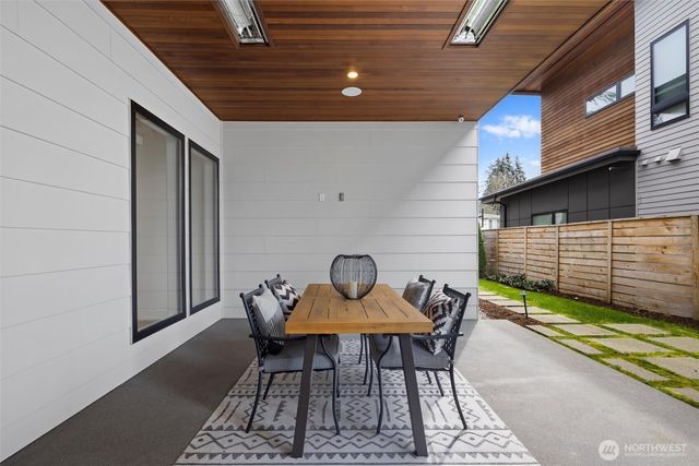 4605 108th Avenue NE, Kirkland, WA 98033