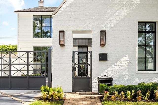 3835 Olympia Drive, Houston, TX 77019