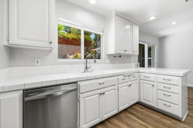4423 Avocado Blvd, La Mesa, CA 91941
