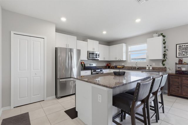 5052 WHITE CHICORY DRIVE, Apollo Beach, FL 33572