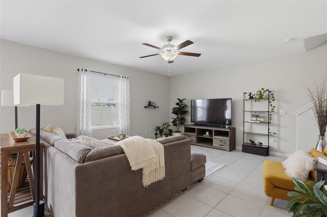 5052 WHITE CHICORY DRIVE, Apollo Beach, FL 33572