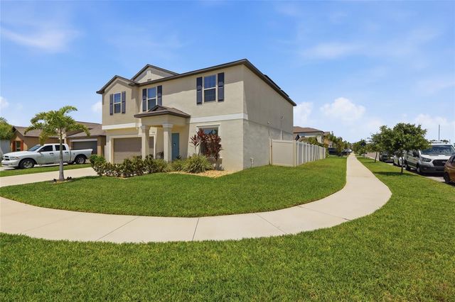 5052 WHITE CHICORY DRIVE, Apollo Beach, FL 33572