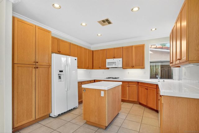 11911 Dapple Way, San Diego, CA 92128