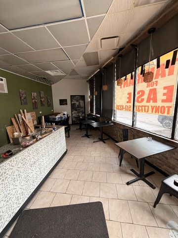 3933 N broadway Street, Chicago, IL 60613