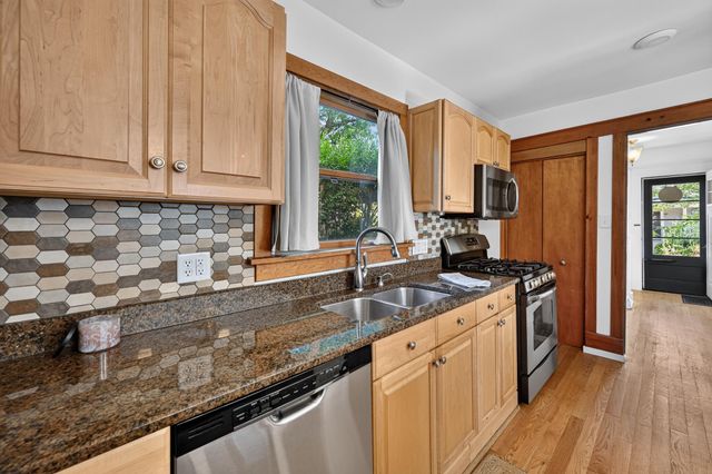 207 W Jefferson Street, Ann Arbor, MI 48103