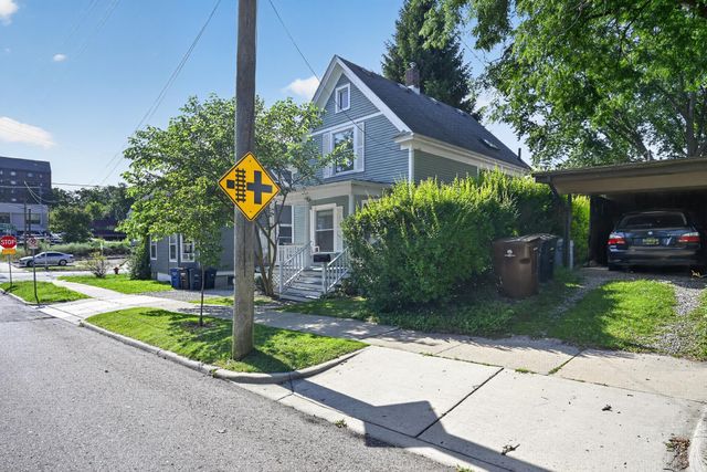 207 W Jefferson Street, Ann Arbor, MI 48103