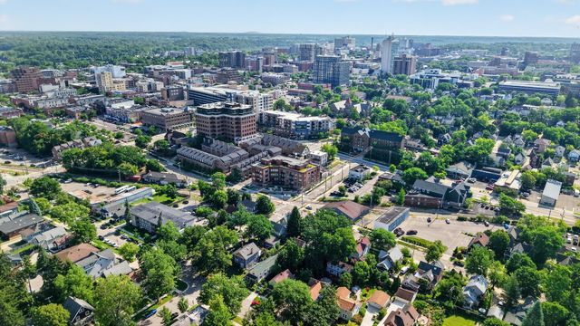 207 W Jefferson Street, Ann Arbor, MI 48103