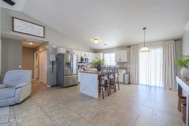 15171 S AMADO Boulevard, Arizona City, AZ 85123