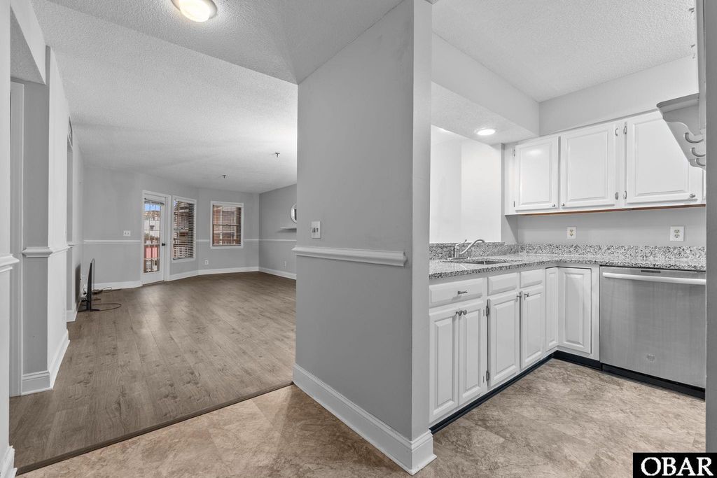 Image 19 of property listing at 207 Queen Elizabeth Avenue Unit 17, Manteo, NC 27954