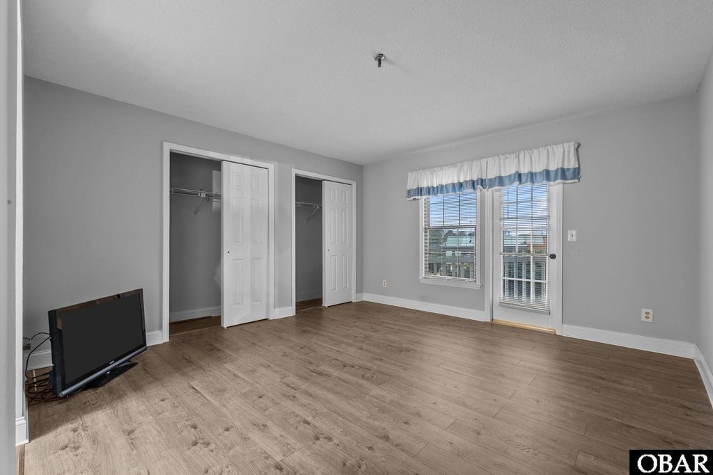 Image 27 of property listing at 207 Queen Elizabeth Avenue Unit 17, Manteo, NC 27954