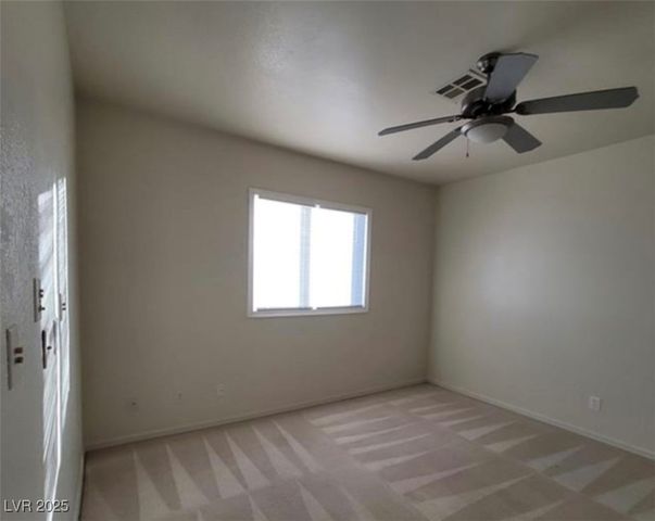 7728 Villa De La Paz Avenue, Las Vegas, NV 89131