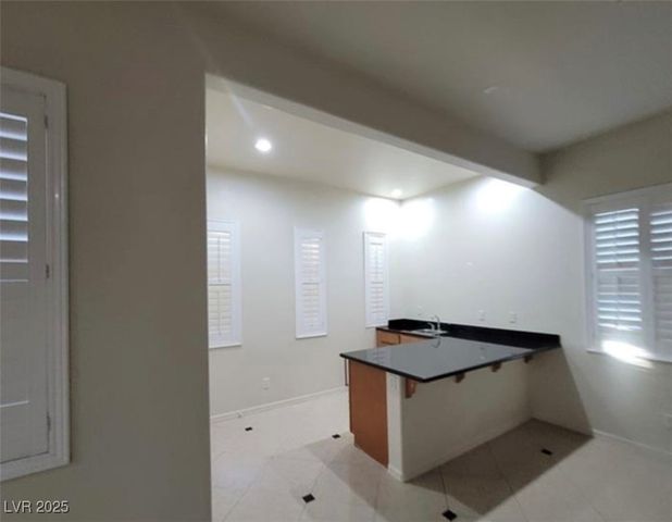 7728 Villa De La Paz Avenue, Las Vegas, NV 89131