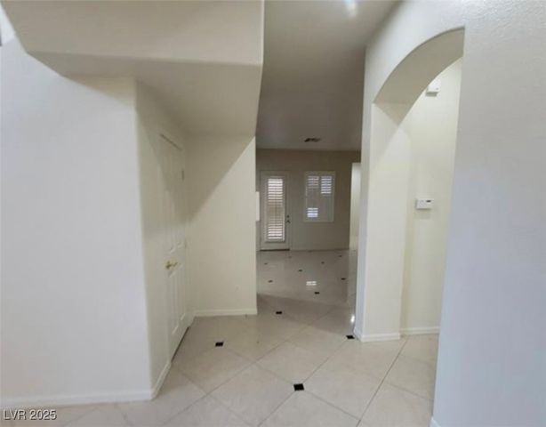 7728 Villa De La Paz Avenue, Las Vegas, NV 89131