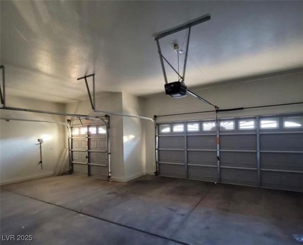 7728 Villa De La Paz Avenue, Las Vegas, NV 89131