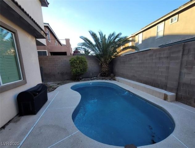 7728 Villa De La Paz Avenue, Las Vegas, NV 89131