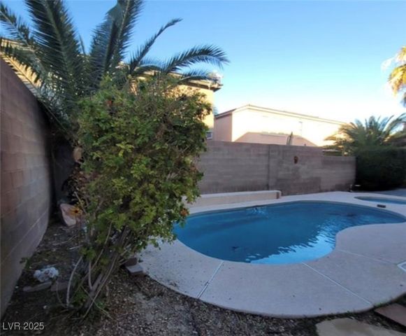 7728 Villa De La Paz Avenue, Las Vegas, NV 89131