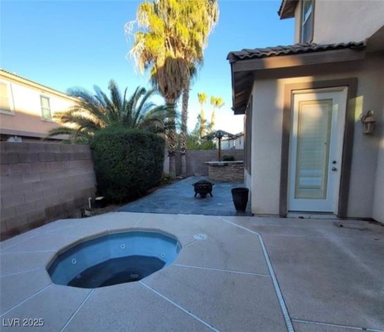 7728 Villa De La Paz Avenue, Las Vegas, NV 89131