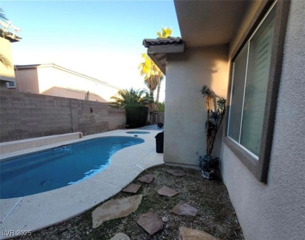 7728 Villa De La Paz Avenue, Las Vegas, NV 89131