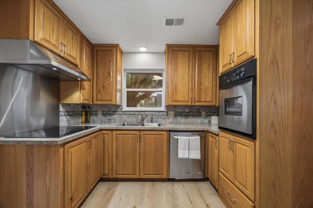 8802 Hazen Street, Houston, TX 77036