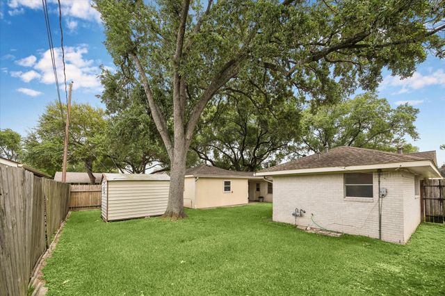 8802 Hazen Street, Houston, TX 77036