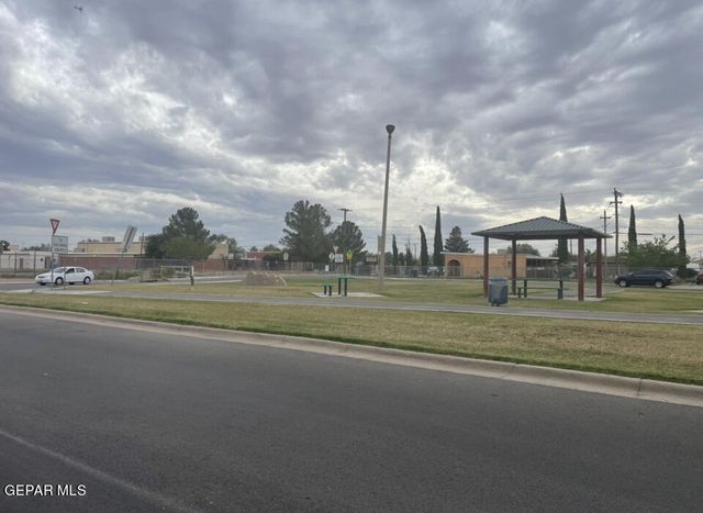 9289 LEONARDO Avenue, El Paso, TX 79907
