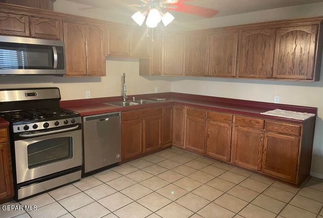 9289 LEONARDO Avenue, El Paso, TX 79907