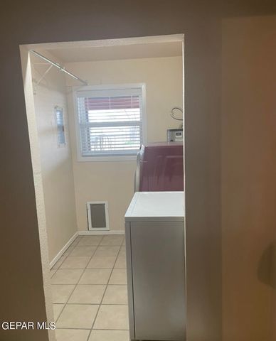 9289 LEONARDO Avenue, El Paso, TX 79907