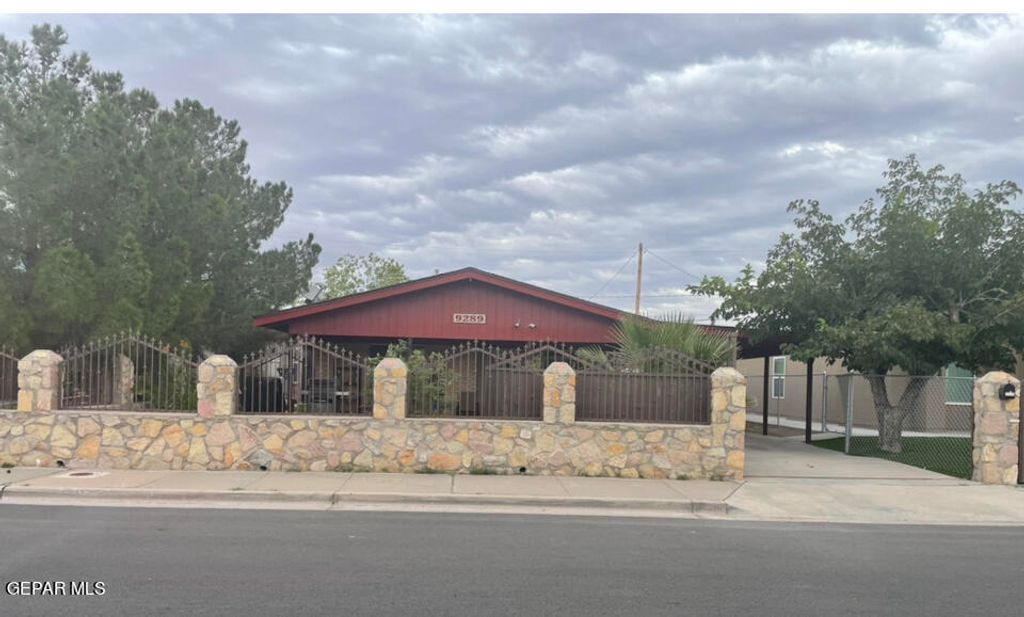 9289 LEONARDO Avenue, El Paso, TX 79907