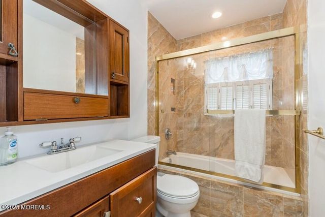 42 Corona Road, East Brunswick, NJ 08816