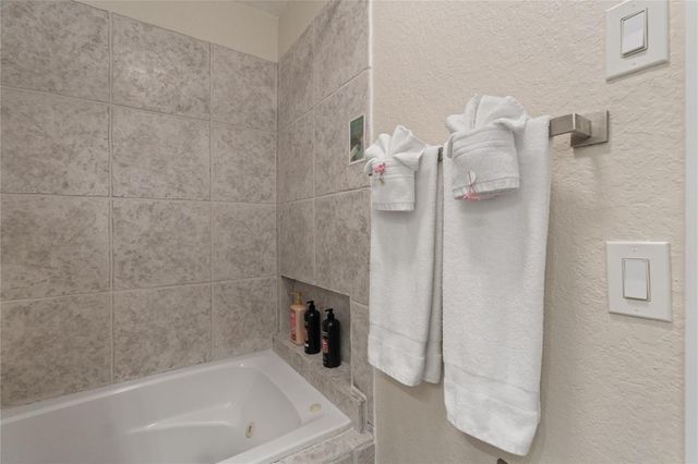 1518-1520 NE 51st Street, Fort Lauderdale, FL 33334