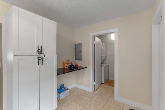 1518-1520 NE 51st Street, Fort Lauderdale, FL 33334