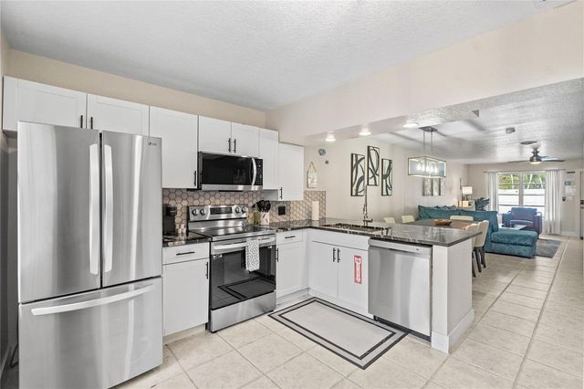 1518-1520 NE 51st Street, Fort Lauderdale, FL 33334