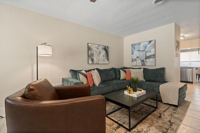1518-1520 NE 51st Street, Fort Lauderdale, FL 33334