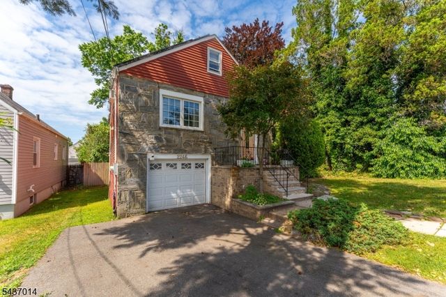 2246 Hobart St, Union Twp., NJ 07083