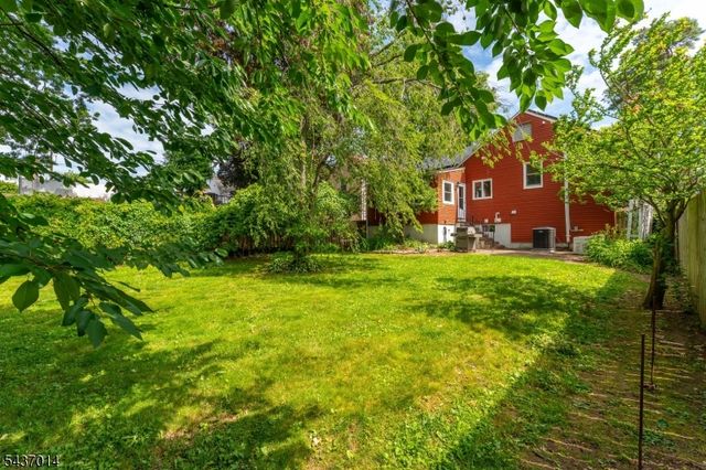 2246 Hobart St, Union Twp., NJ 07083