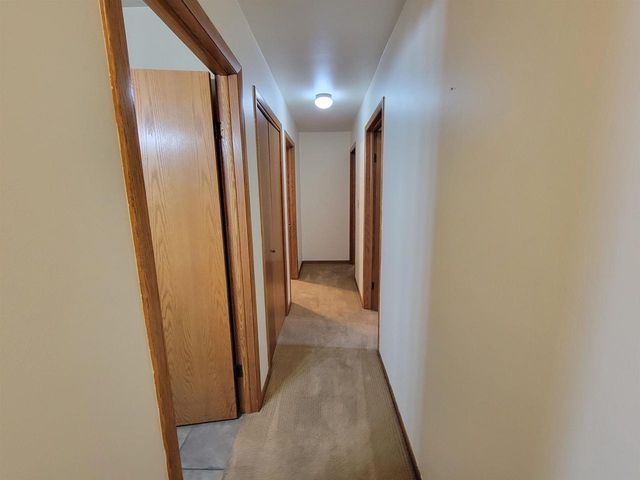 1004 HONEY CREEK ROAD, Oshkosh, WI 54904