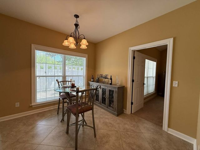 302-1 Hidden Creek Circle, Dothan, AL 36301
