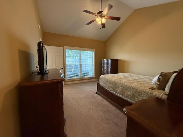 302-1 Hidden Creek Circle, Dothan, AL 36301
