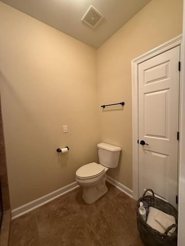 302-1 Hidden Creek Circle, Dothan, AL 36301