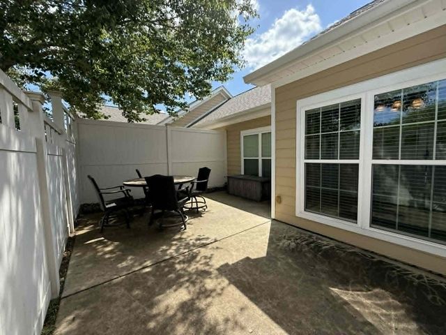 302-1 Hidden Creek Circle, Dothan, AL 36301