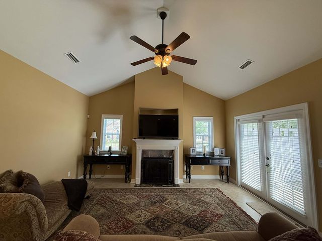 302-1 Hidden Creek Circle, Dothan, AL 36301