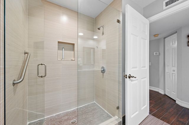 5550 Coach House Circle B, Boca Raton, FL 33486